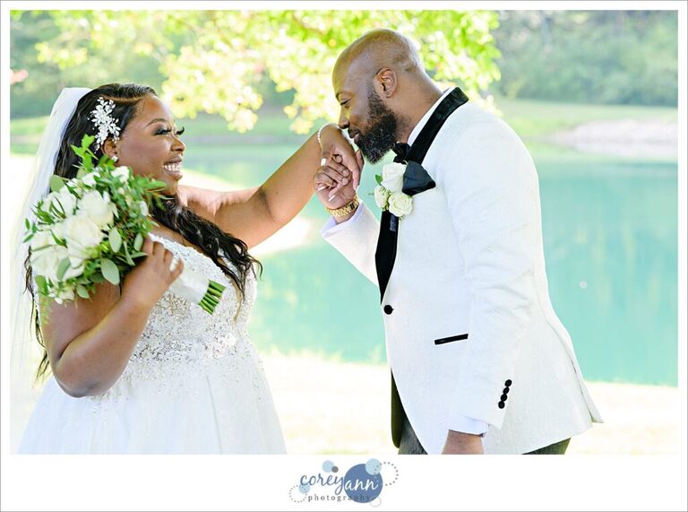 Sun Valley Ohio afternoon wedding portraits with Bride and Groom