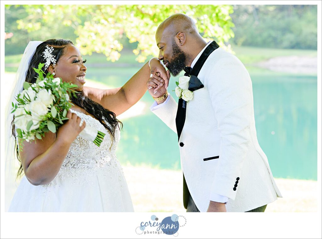 Sun Valley Ohio afternoon wedding portraits with Bride and Groom