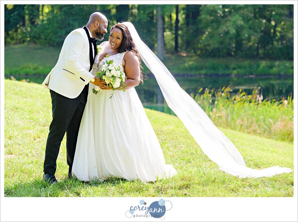 Sun Valley Ohio afternoon wedding portraits with Bride and Groom
