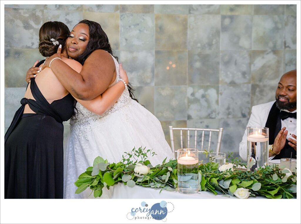 August wedding reception at Sun Valley in Chagrin Falls Ohio