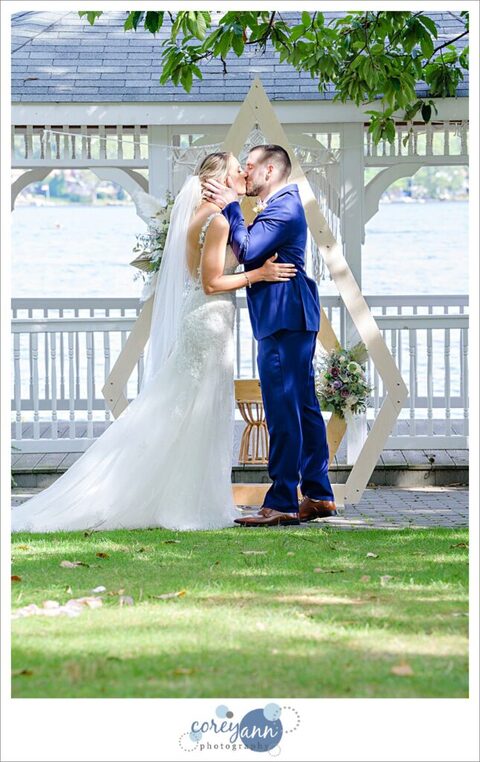 September outdoor wedding ceremony at Tudor House on Portage Lakes in Akron Ohio