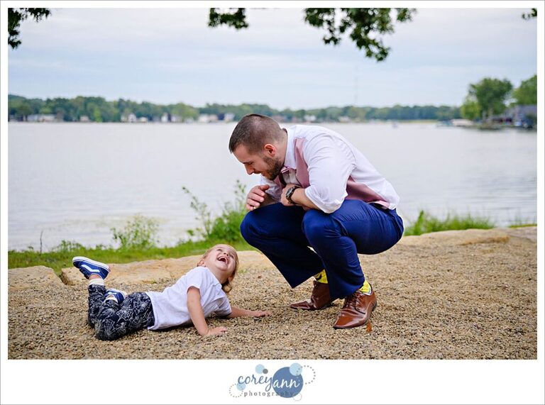 Wedding reception at Tudor House on Portage Lakes in Akron Ohio