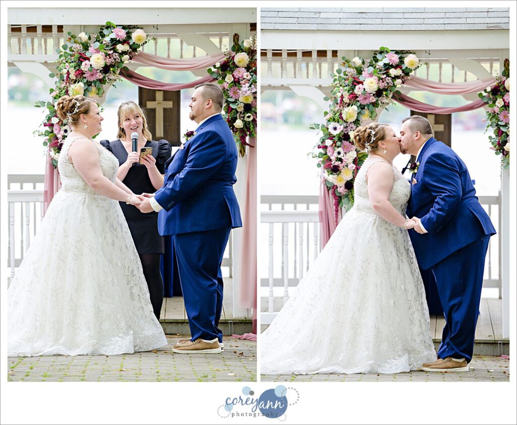 September wedding ceremony at Tudor House on Portage Lakes in Akron Ohio